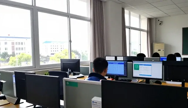 服务器设备联动中的系统兼容性问题与处理策略